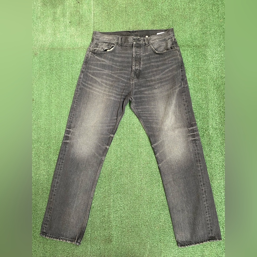 Essentials Jeans